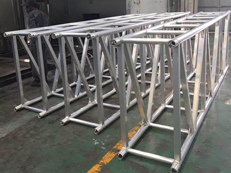 Heavy duty truss