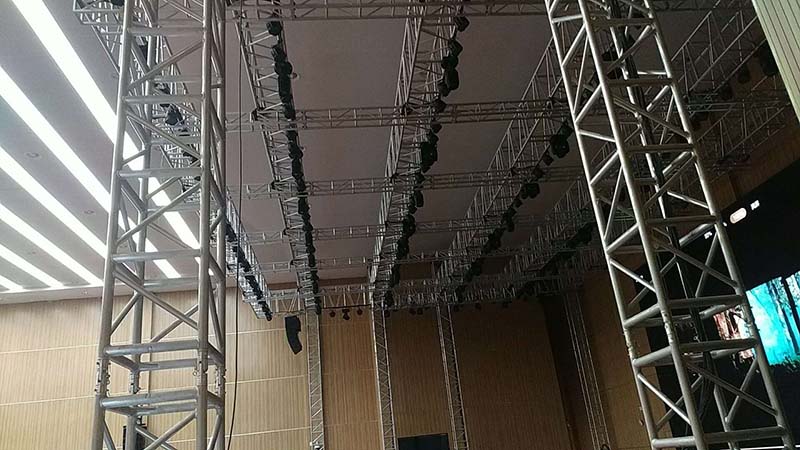 stage lighting truss lift