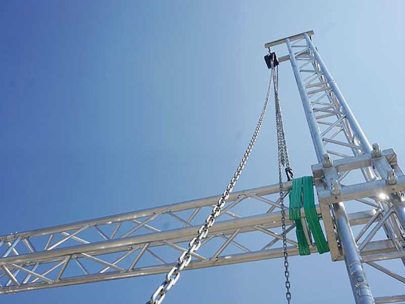 chain hoist stage