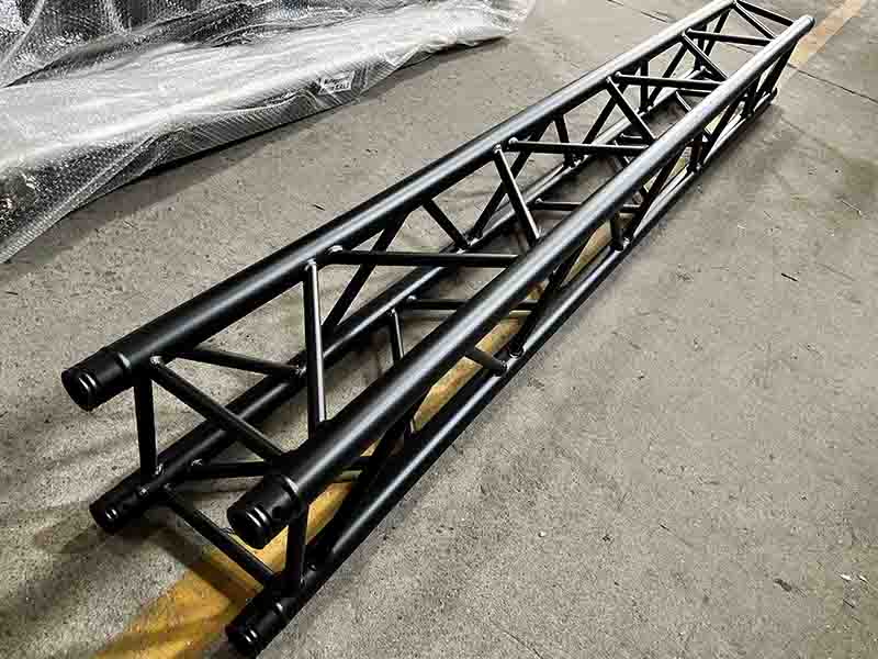 Portable black truss