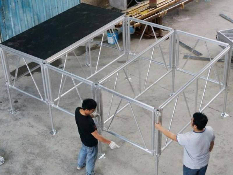 4x8 portable stage setup