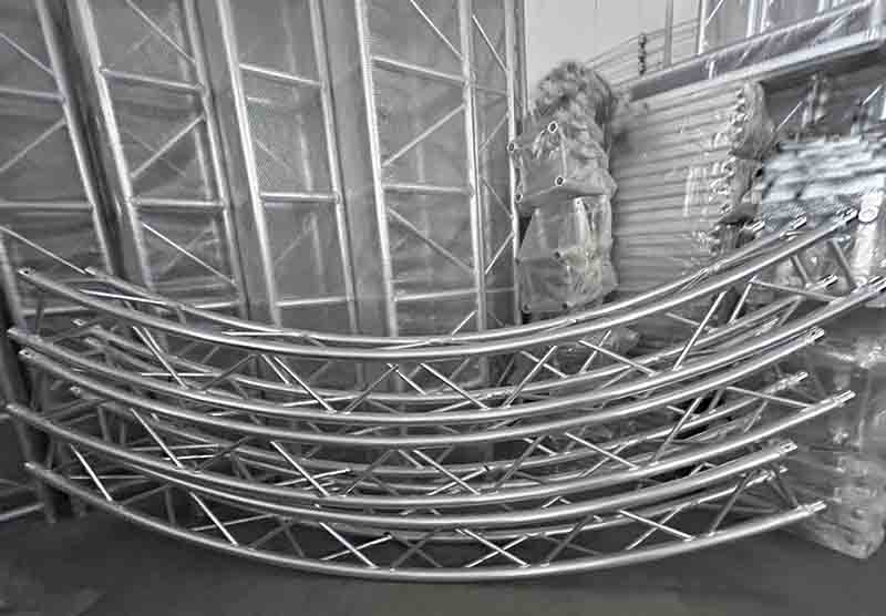 F34 curved truss