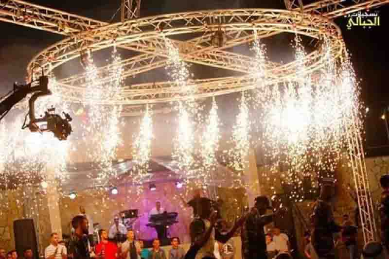 Round stage truss for weddings Round stage truss for weddings