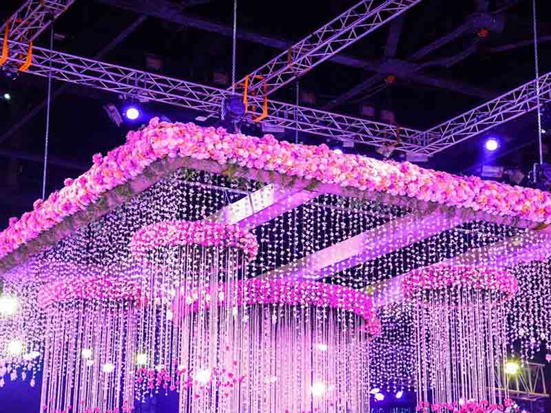 Hanging Truss for Wedding Decor