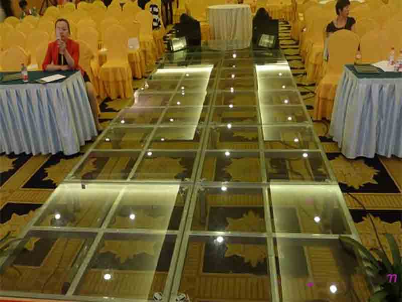Indoor acrylic stage platform