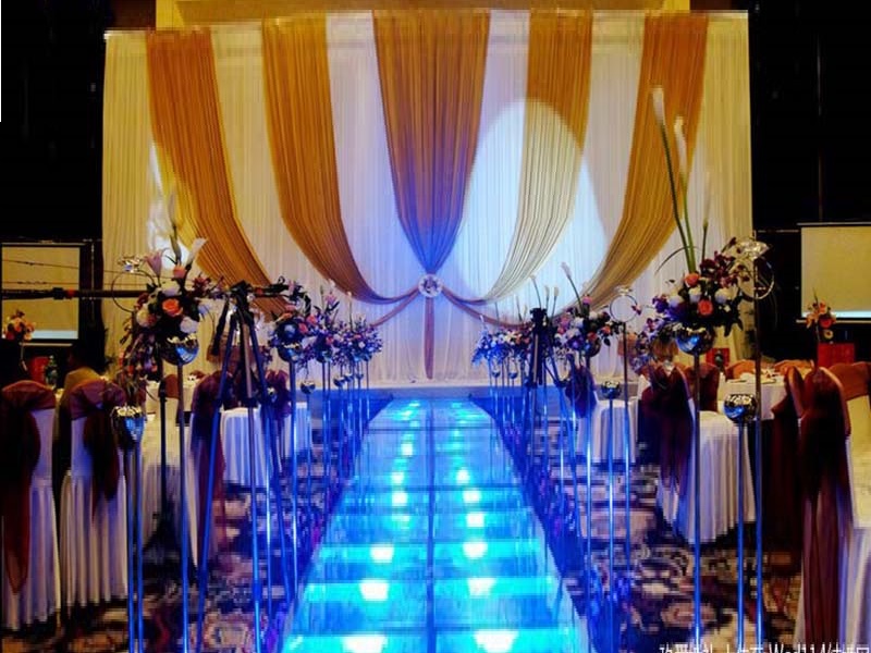 How can you install a luxury clear acrylic plexiglass stages for wedding decoration?